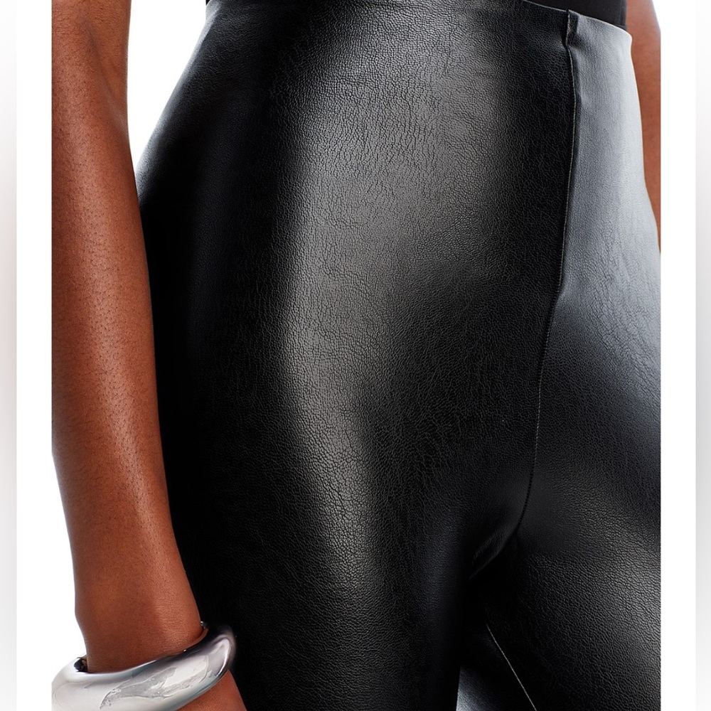Commando Leggings! - Picture 3 of 4